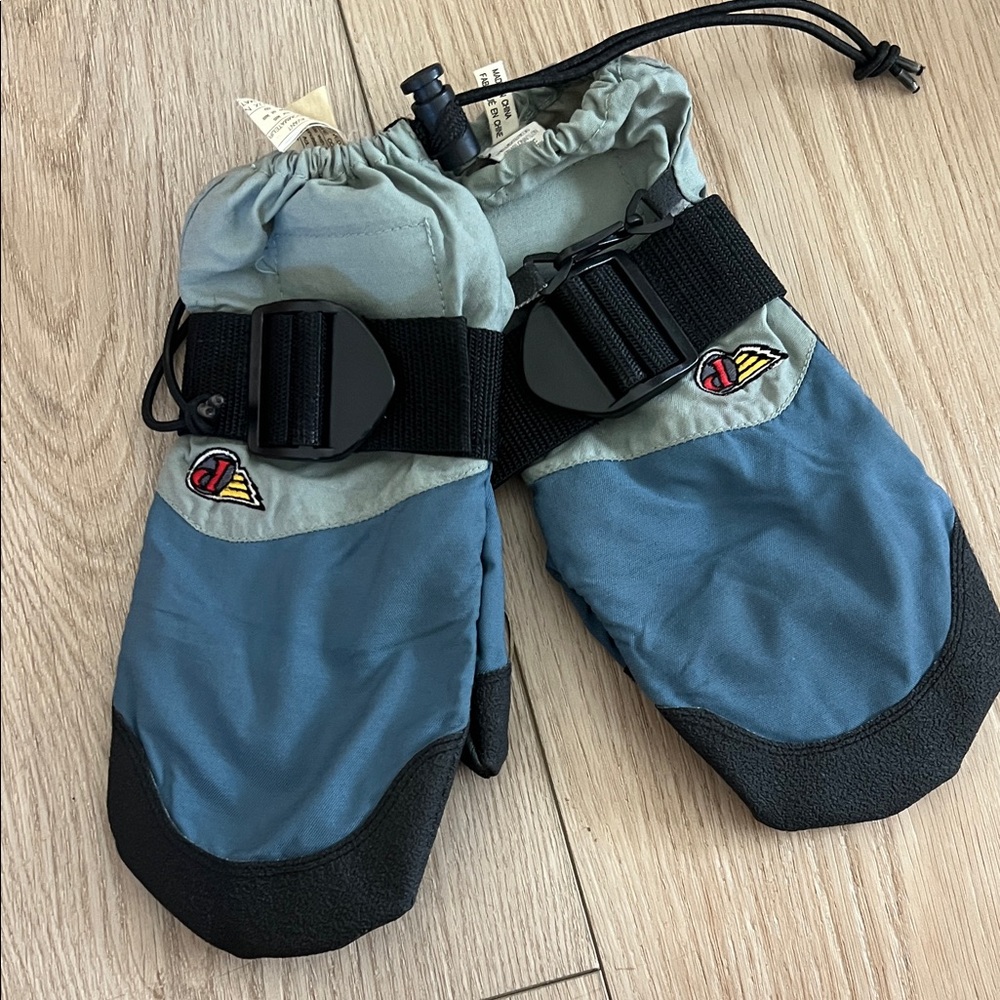 Men’s snow gloves vintage